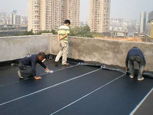 ���c��ˮʩ���з�ˮͿ�Ͽ����@�����I(y��)