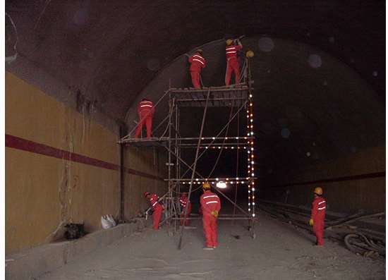 �����ҷ�ˮ�a©���̷�����B ��Ҳ����(d��n)�ĝB©��